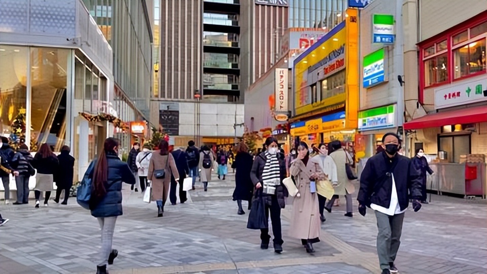 中国电商在美国打败实体店,中国电商被阿里打败了吗