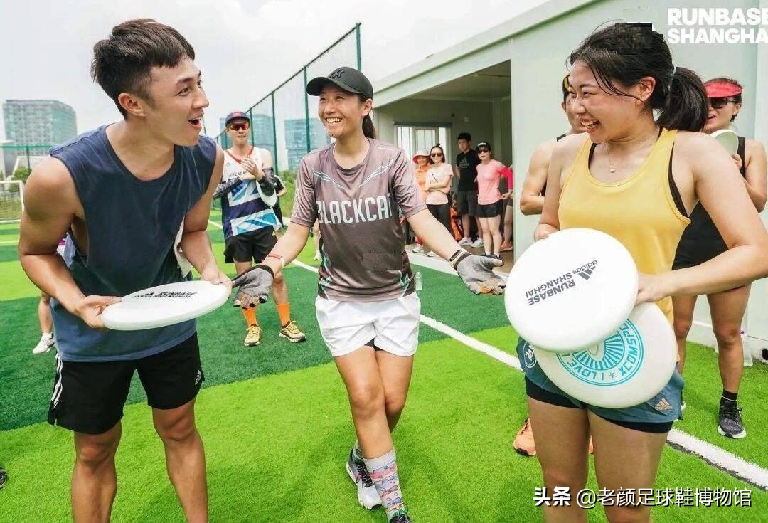 中国足球野球现状,中国足球职业球员踢野球