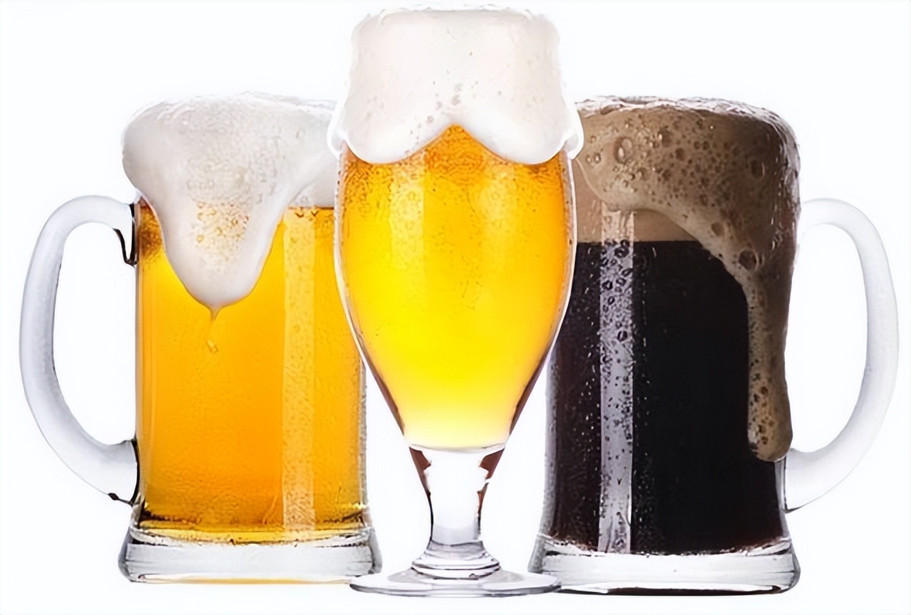 每天晚上喝一瓶啤酒睡觉会怎样,每晚喝一瓶百威啤酒身体好吗