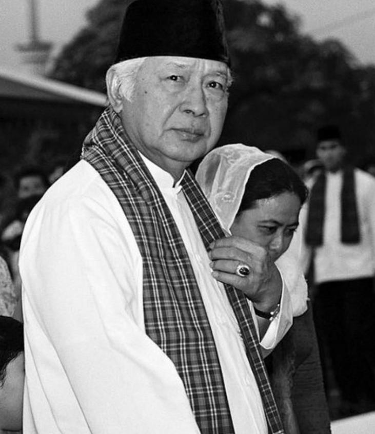 大师王林给女星们“开光”的！一丝不挂用酒画符，场面炸裂！