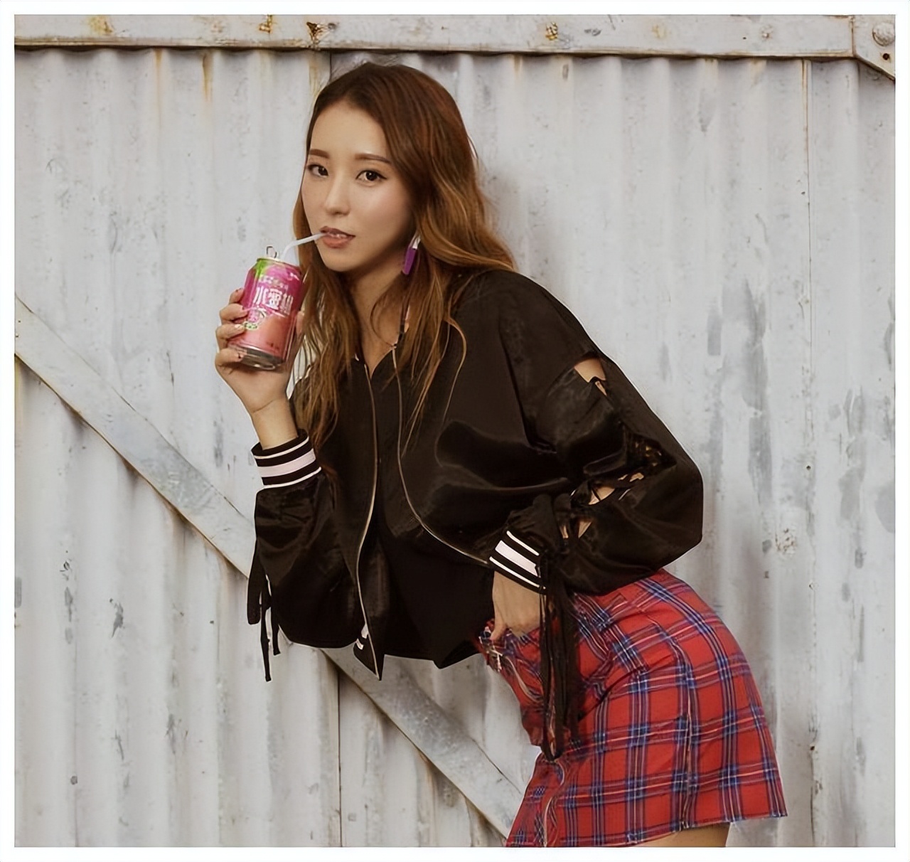 宋小粤和黄逸辉,cba啦啦队黄逸辉vs宋小粤