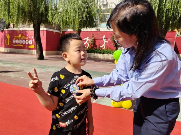 小学一年级逐梦起航,三桥街小学入学政策