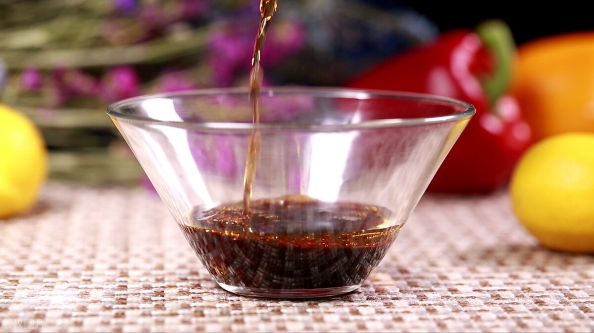 每天吃一口醋泡姜的醋有什么好处,专家论长期喝醋的十大好处