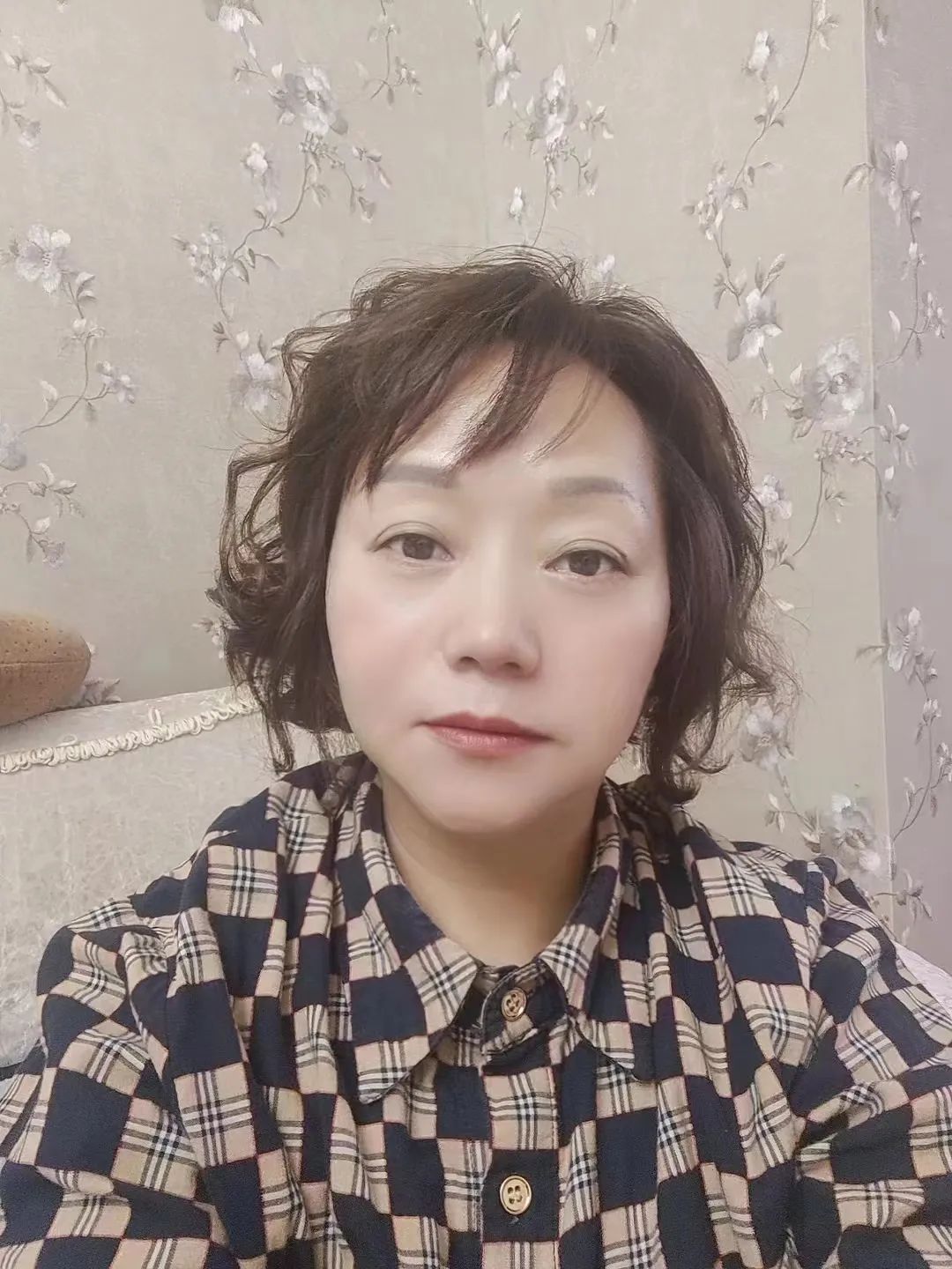 花篮摆了半条街!南充嘉陵的龙蟠竟然办起一个“宴会中心”了!