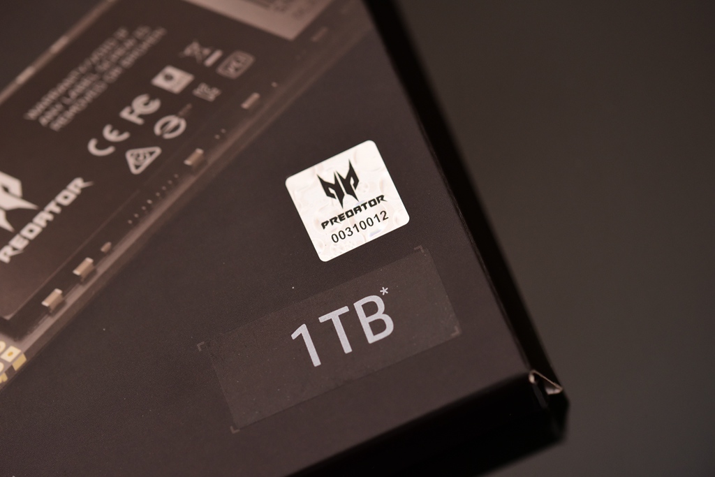 宏碁掠夺者gm7000对比致钛7100,宏碁掠夺者gm7需要什么插口