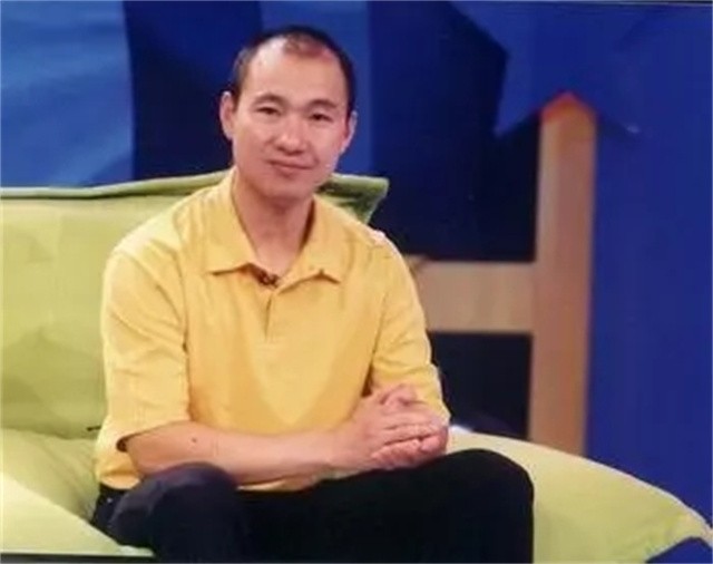 前乒乓球教练刘国梁现在干啥了,国乒教练刘国梁回归天团回忆往事