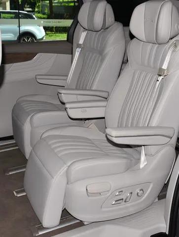 荣威imax8实用功能,荣威imax8行政大客户版