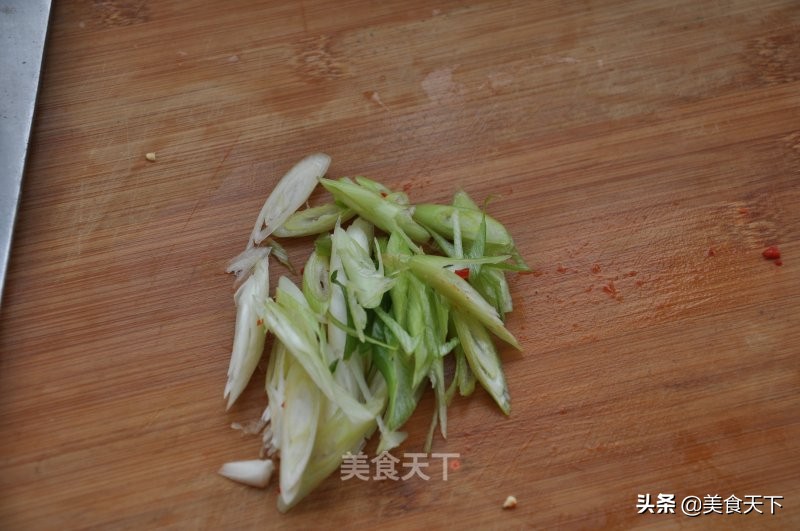 豇豆怎样做既可以当饭又可以当菜,家常豇豆的做法配什么更好吃