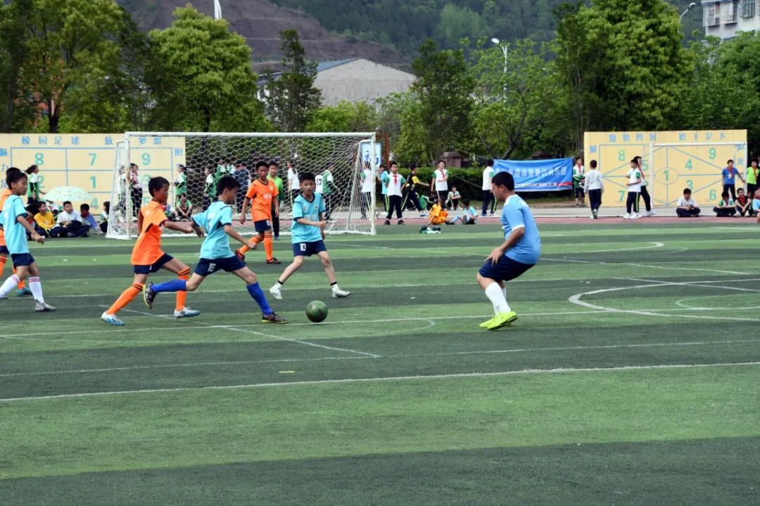 余庆县第一小学,余庆县一年级小学生