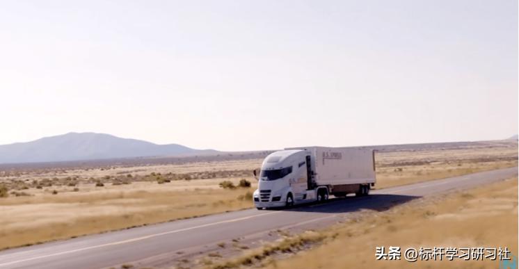 靠一辆玩具车，骗走300亿！扬言干掉马斯克的人，把自己送进监狱