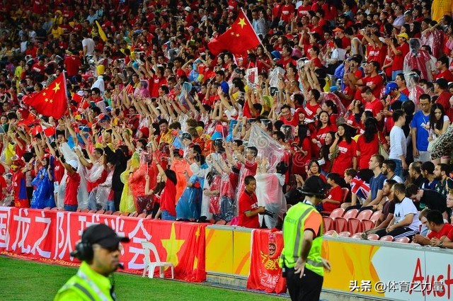 中国女足和中国男足的战绩对比,中国女足和中国男足比谁能赢