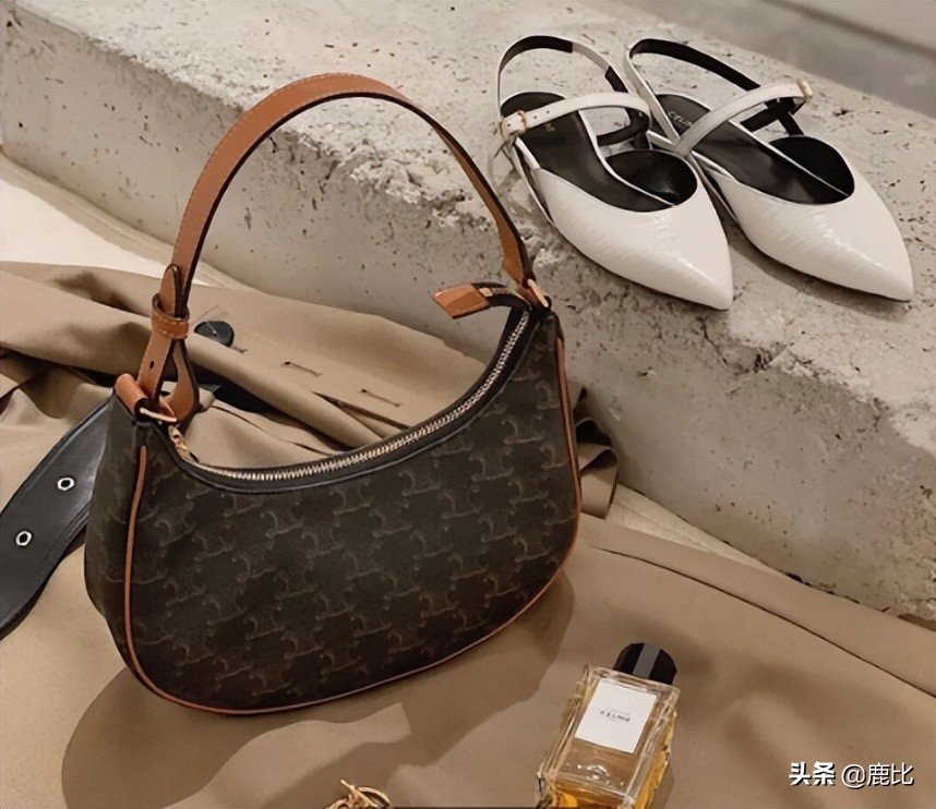 秋冬腋下包推荐,2022春夏经典腋下包
