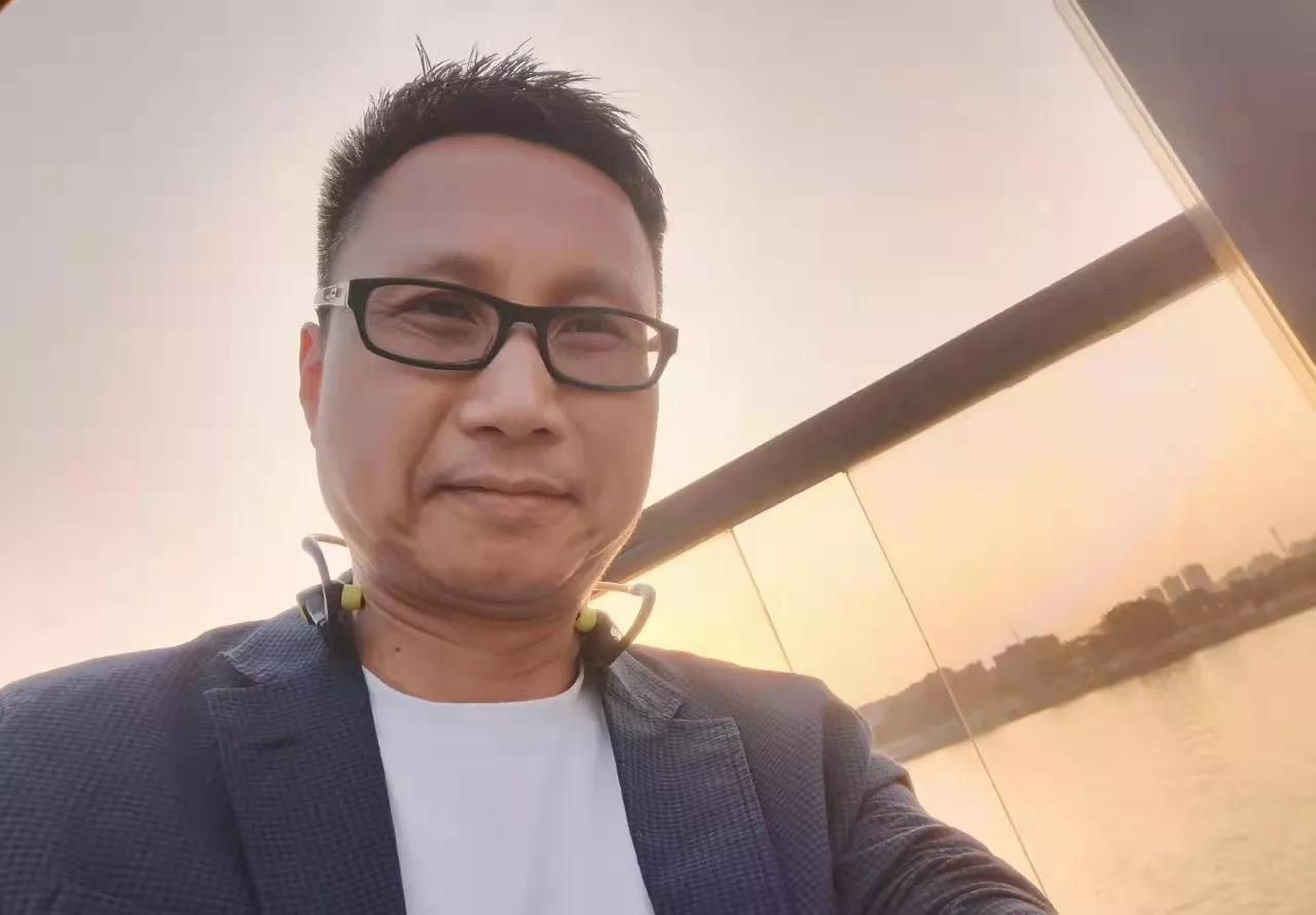 广东演技的天花板却无戏可拍,郁郁不得志的蒙伟明现在怎样了