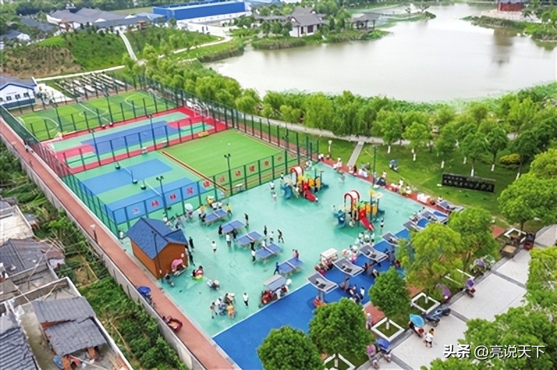 小学老师成长为省部级官员,校长巅峰时期开挂视频