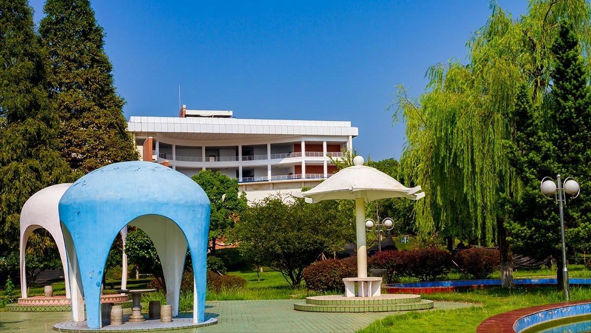 湘潭大学数学很牛吗？