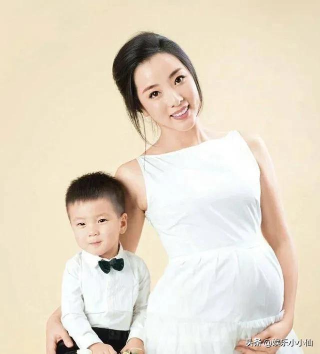 新冠差异？张靓颖一天康复，周群喉咙痛，李思思腰痛，涂磊状态差