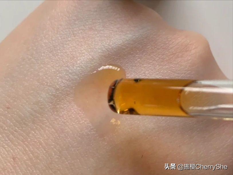 早c晚a用了之后皮肤变黄,早c晚a用完之后脸黑