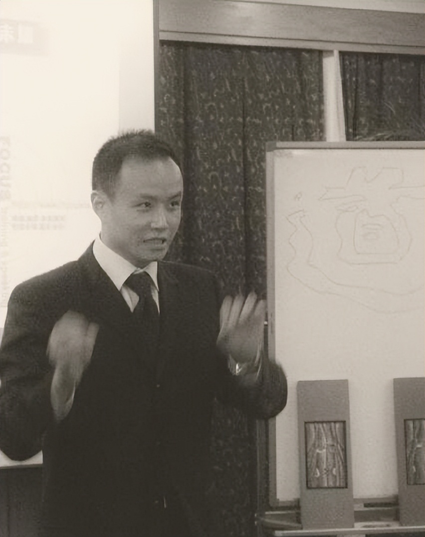 乐嘉这个人现在怎么样了,乐嘉到底是怎么做到的