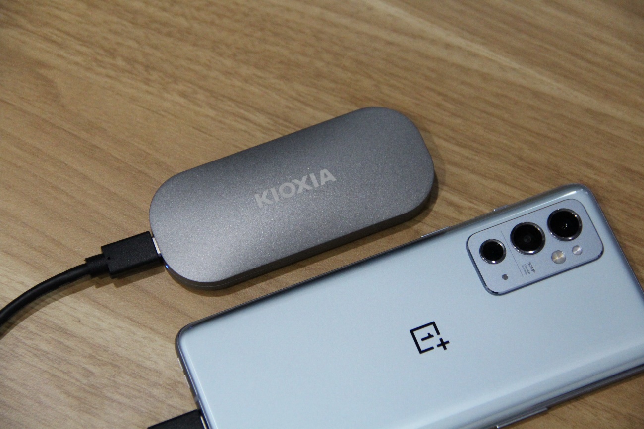 铠侠xd10移动固态硬盘测评,铠侠xd10移动固态硬盘使用体验