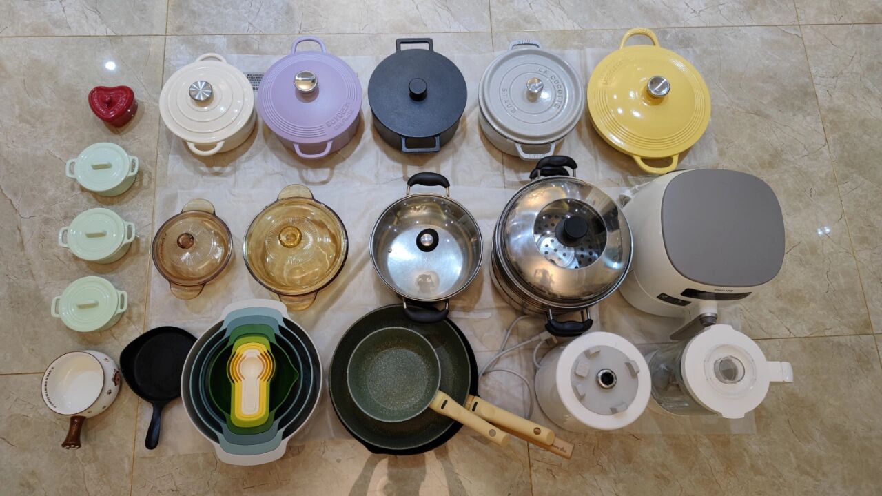 炒菜锅最好还是用铁锅,炒菜是铁锅好还是用不粘锅好