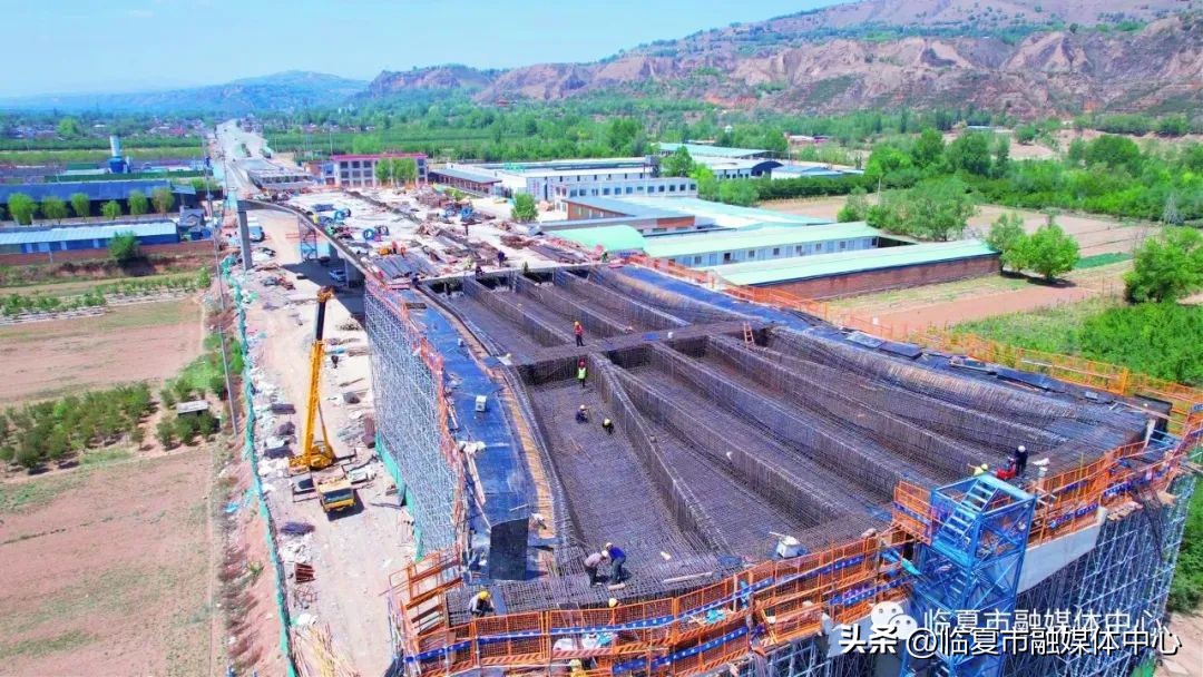 为高质量发展高质量跨越贡献力量,为高质量发展开好局