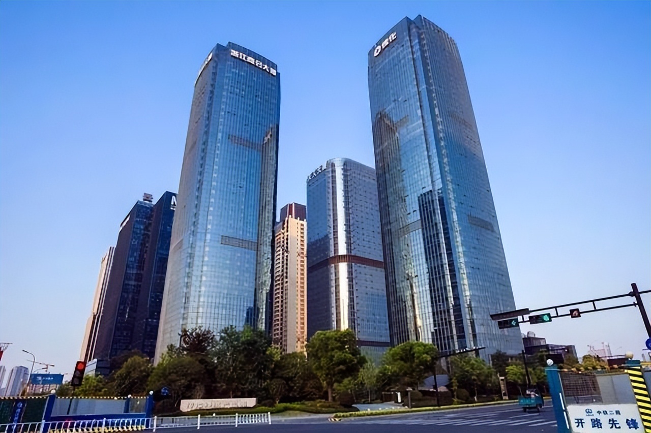 化工企业年利润超10亿的公司,浙江化工产业营收