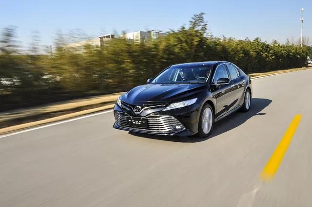 丰田凯美瑞最大气的一款,第九代凯美瑞和第八代凯美瑞区别