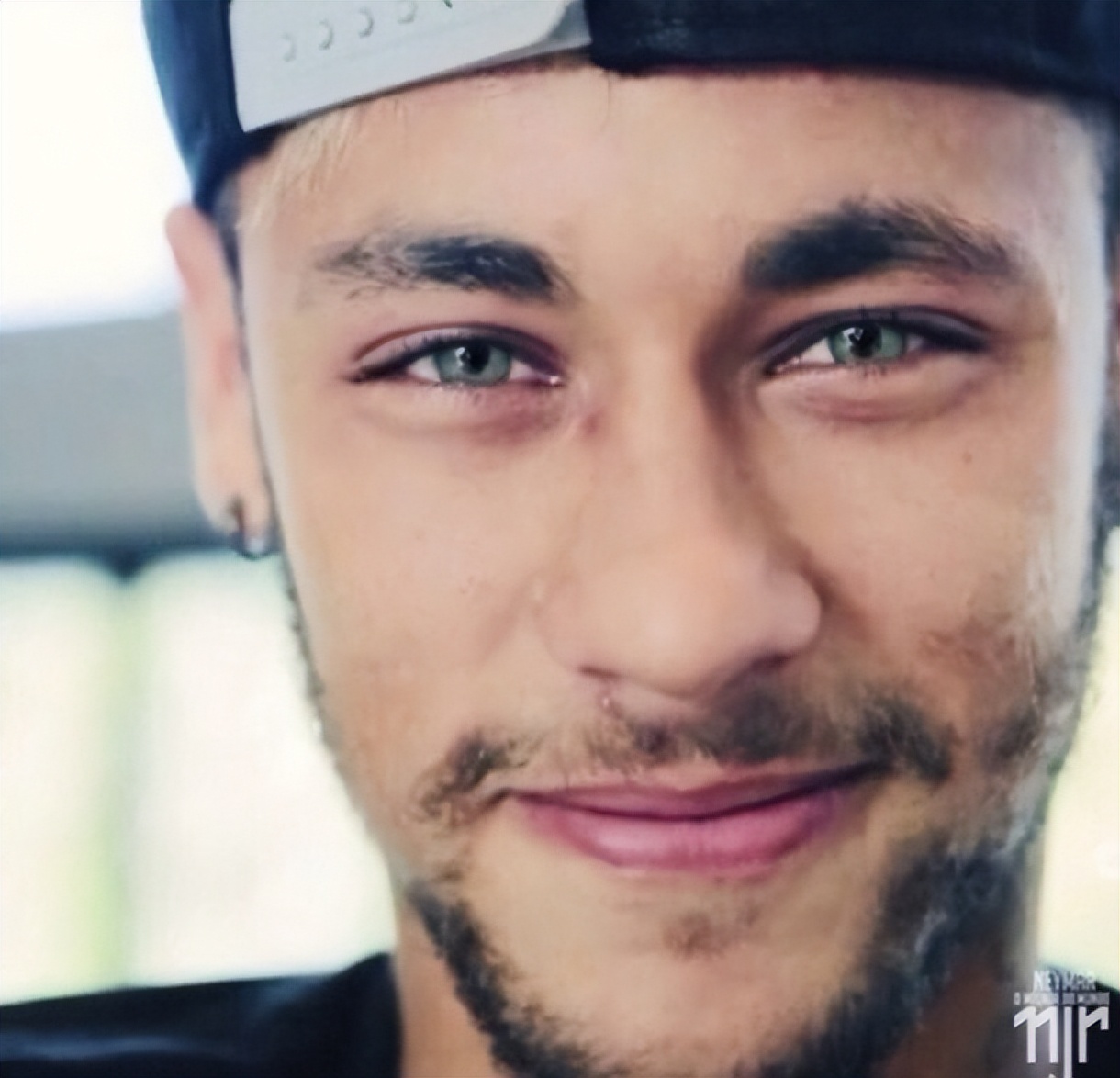 心痛！C罗龙凤胎夭折！盘点三位最帅足球运动员和他们的孩子