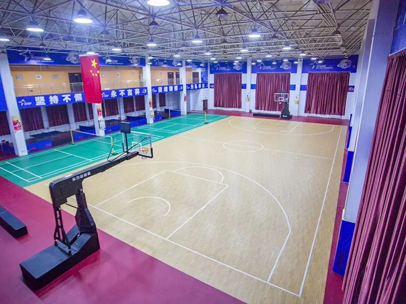 篮球场地胶品牌,篮球地胶设计公司