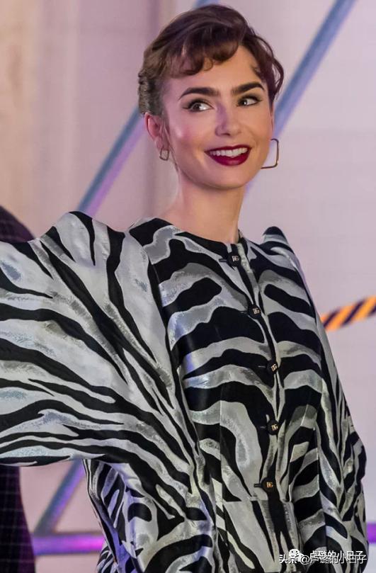 法国版小时代，狗*恋血**情刷新三观，女主的“法式”穿搭再次被吐槽