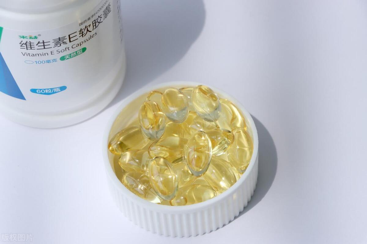 叶酸和维生素c怎么补,叶酸和维e可以提高精子质量