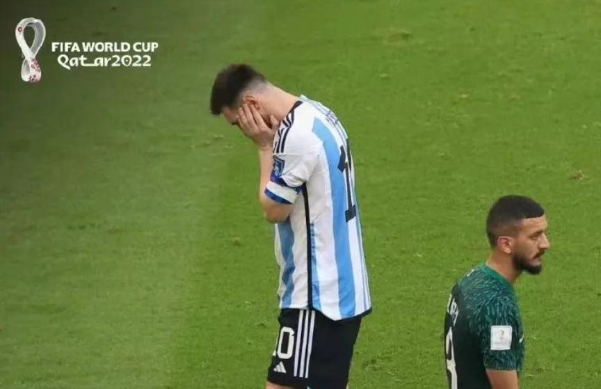 世界杯球迷愤怒时刻,这届世界杯乌烟瘴气