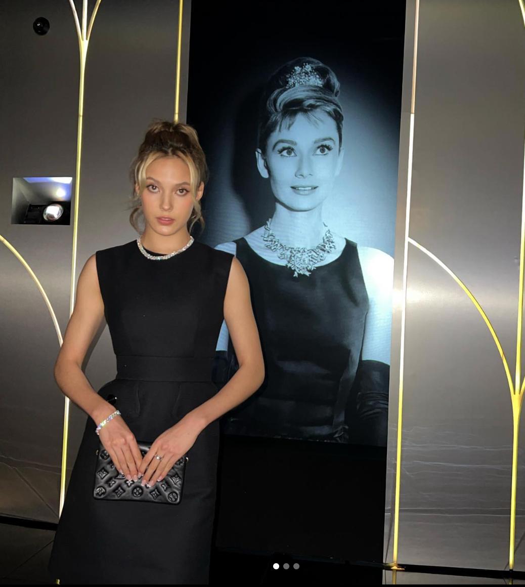 谷爱凌亮相顶级名媛舞会,谷爱凌18岁跳下去是金牌