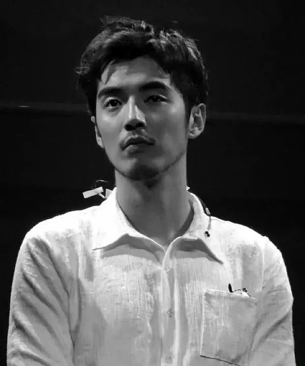 189cm叔系少年爆红!曾是国家级运动员?有颜有身材有演技…