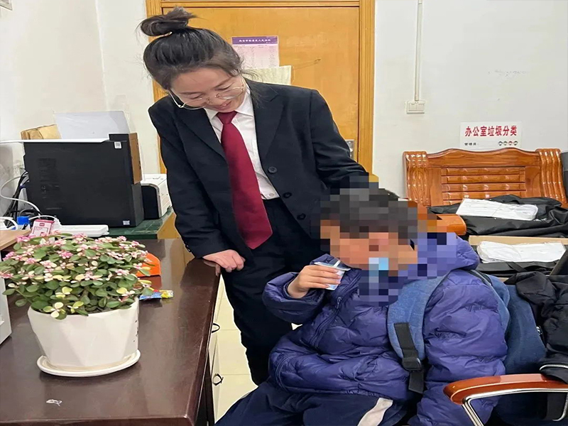 起诉离婚如何和法官沟通,爸爸妈妈离婚怎么补救