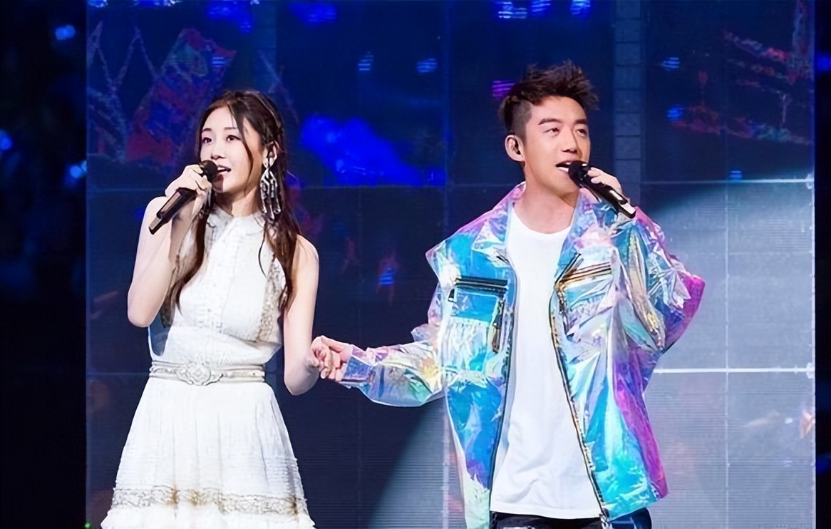 郑恺和妻子最新消息,郑恺老婆和他在一起多久了