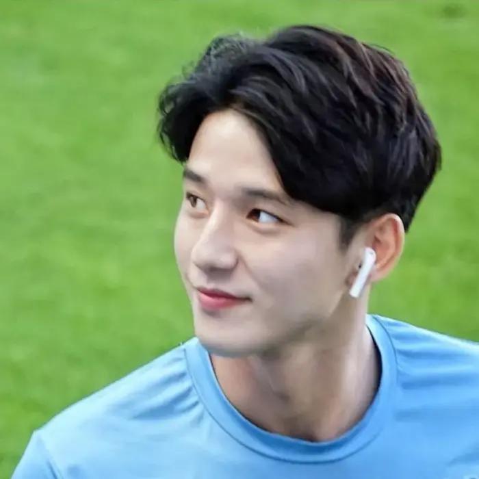 小狼狗身材腹肌,小狼狗霸气腹肌