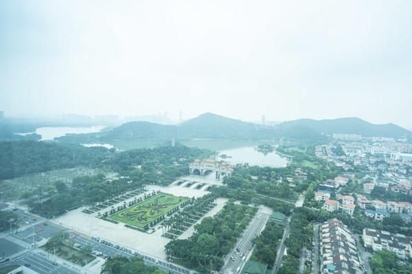 美食与美景并存,美食与美景交相辉映