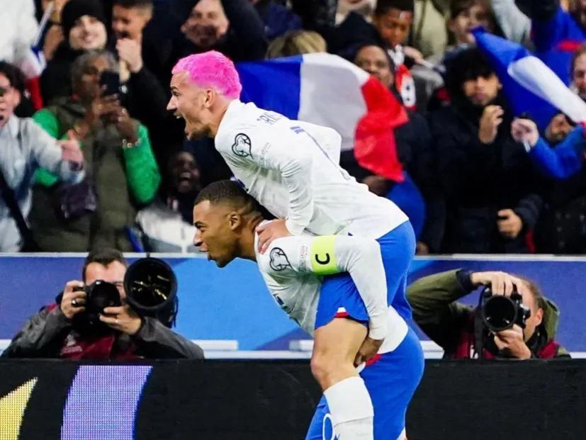 欧预赛姆巴佩戴帽吉鲁惊天倒钩,欧预赛法国荷兰姆巴佩梅开二度