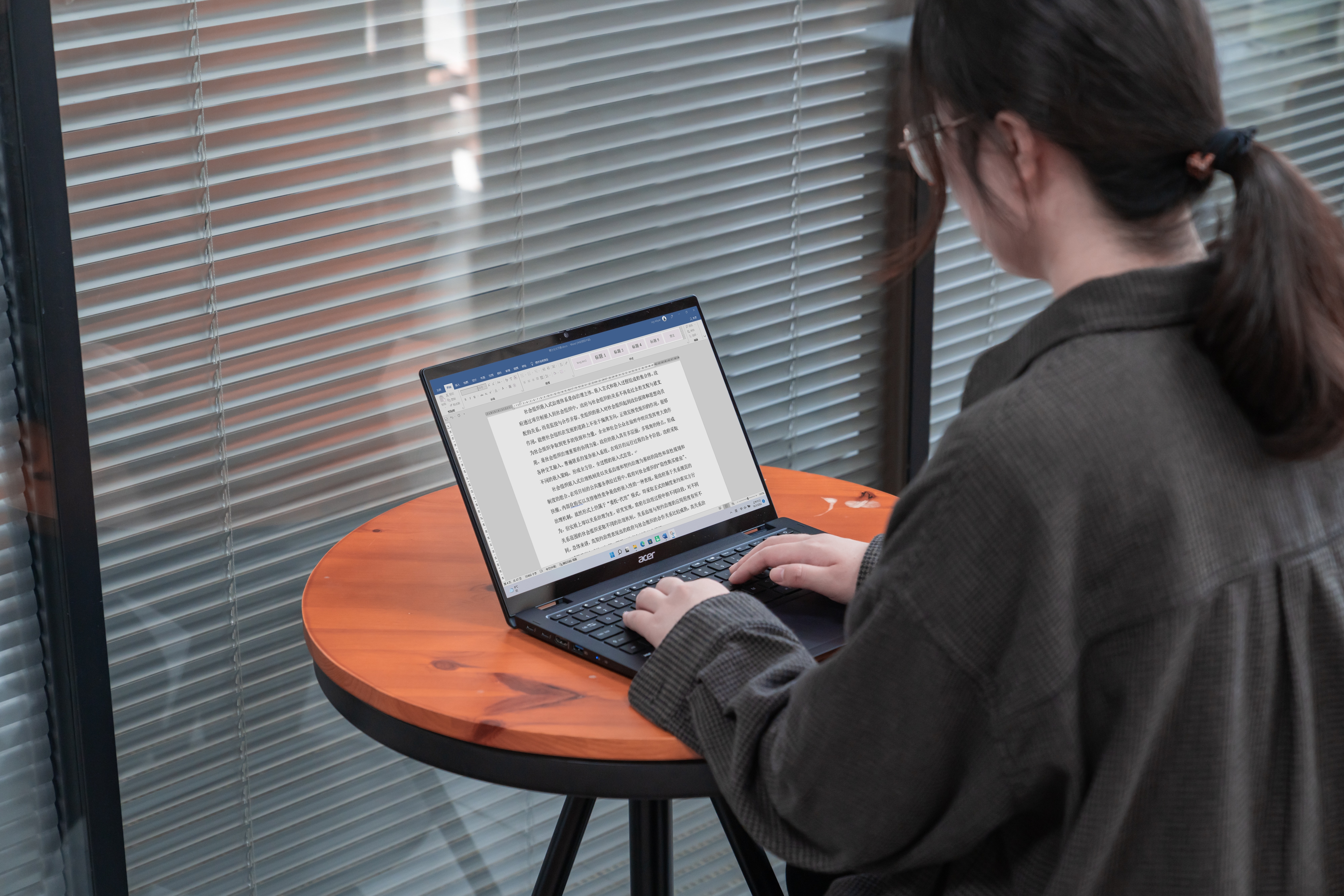 TravelMate航海家SpinP6：商务天赋点满，比老板更懂你的办公痛点