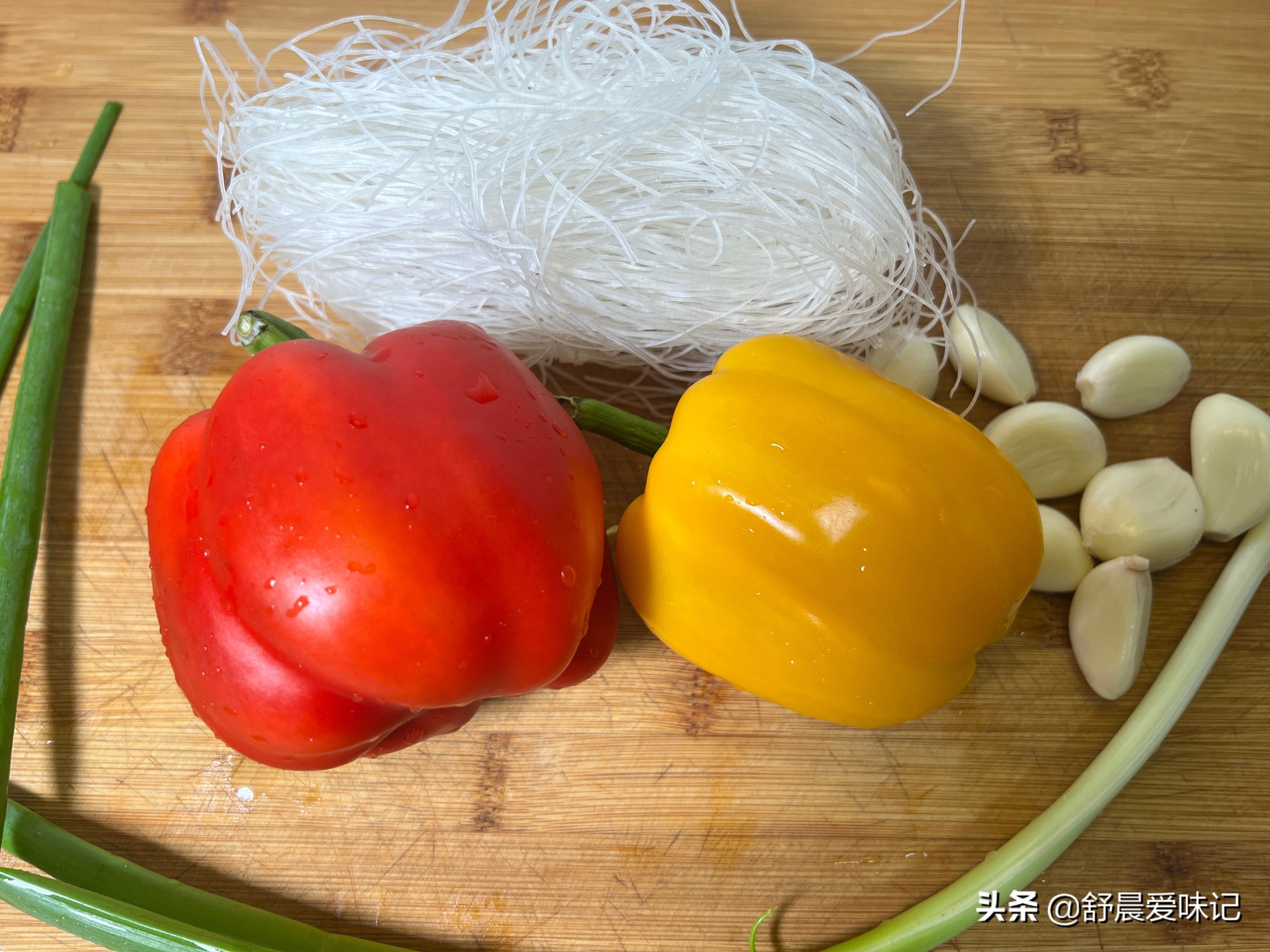 一把粉丝两个鸡蛋,鸡蛋柿子土豆粉丝汤