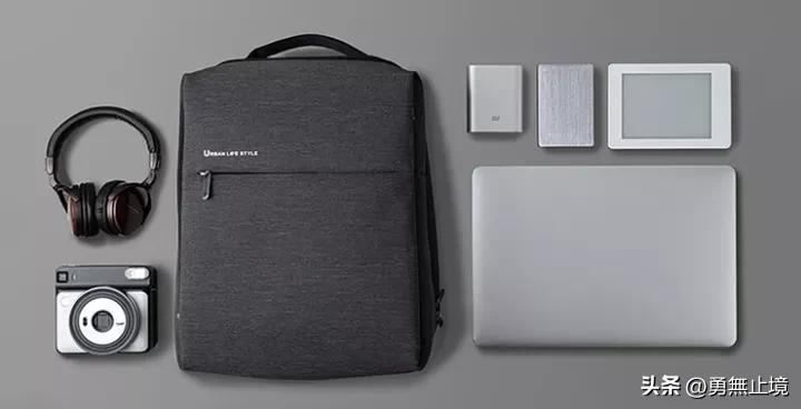 轻便电脑双肩包推荐排行榜前十名,2022流行双肩包推荐旗舰版