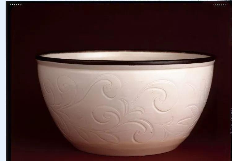 大英博物馆1000件瓷器,大英博物馆有800多万件藏品的英文