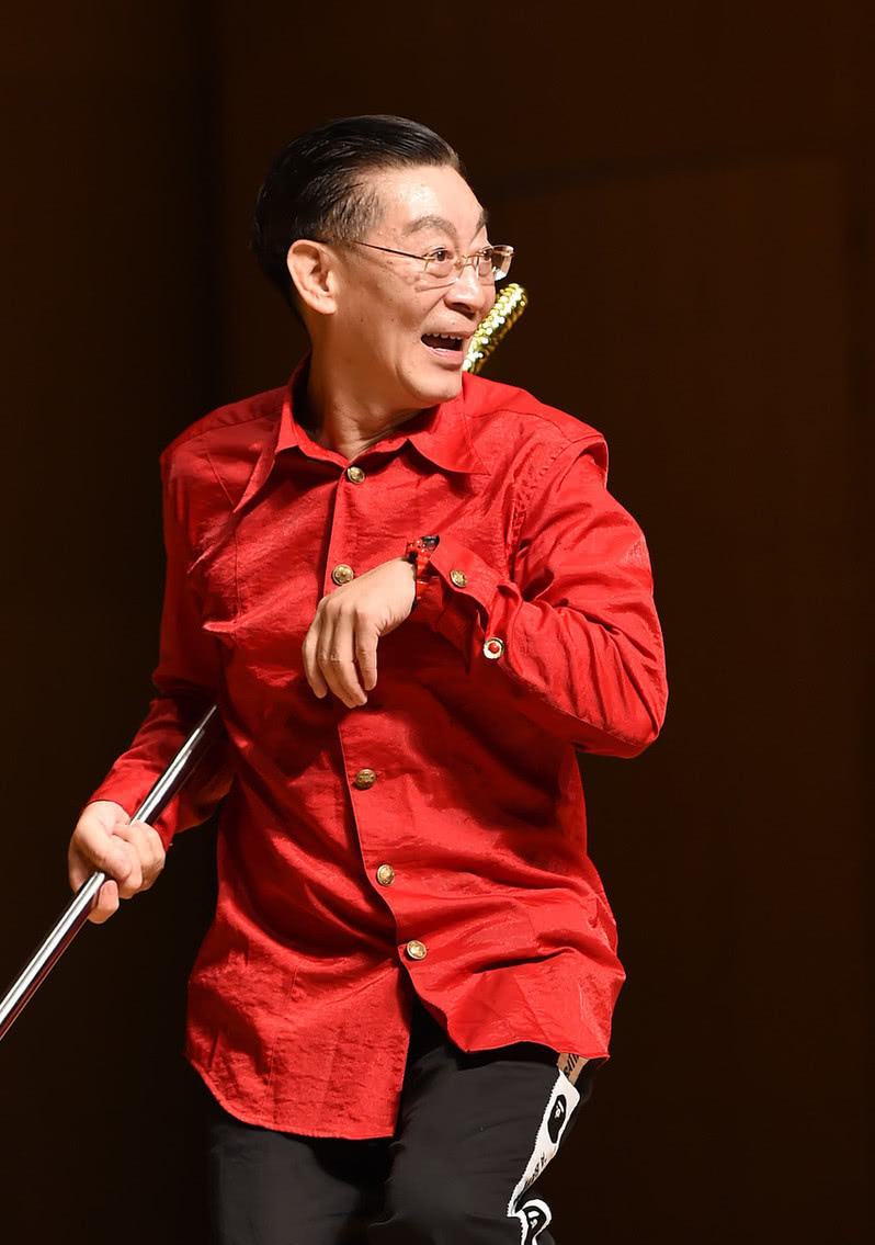 杨洁揭秘六小龄童,杨洁和六小龄童的合影86版西游记