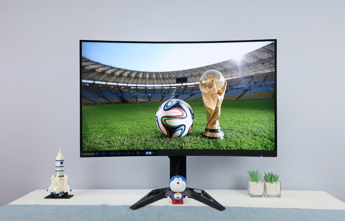 大屏幕看足球赛,联想g32qc显示器