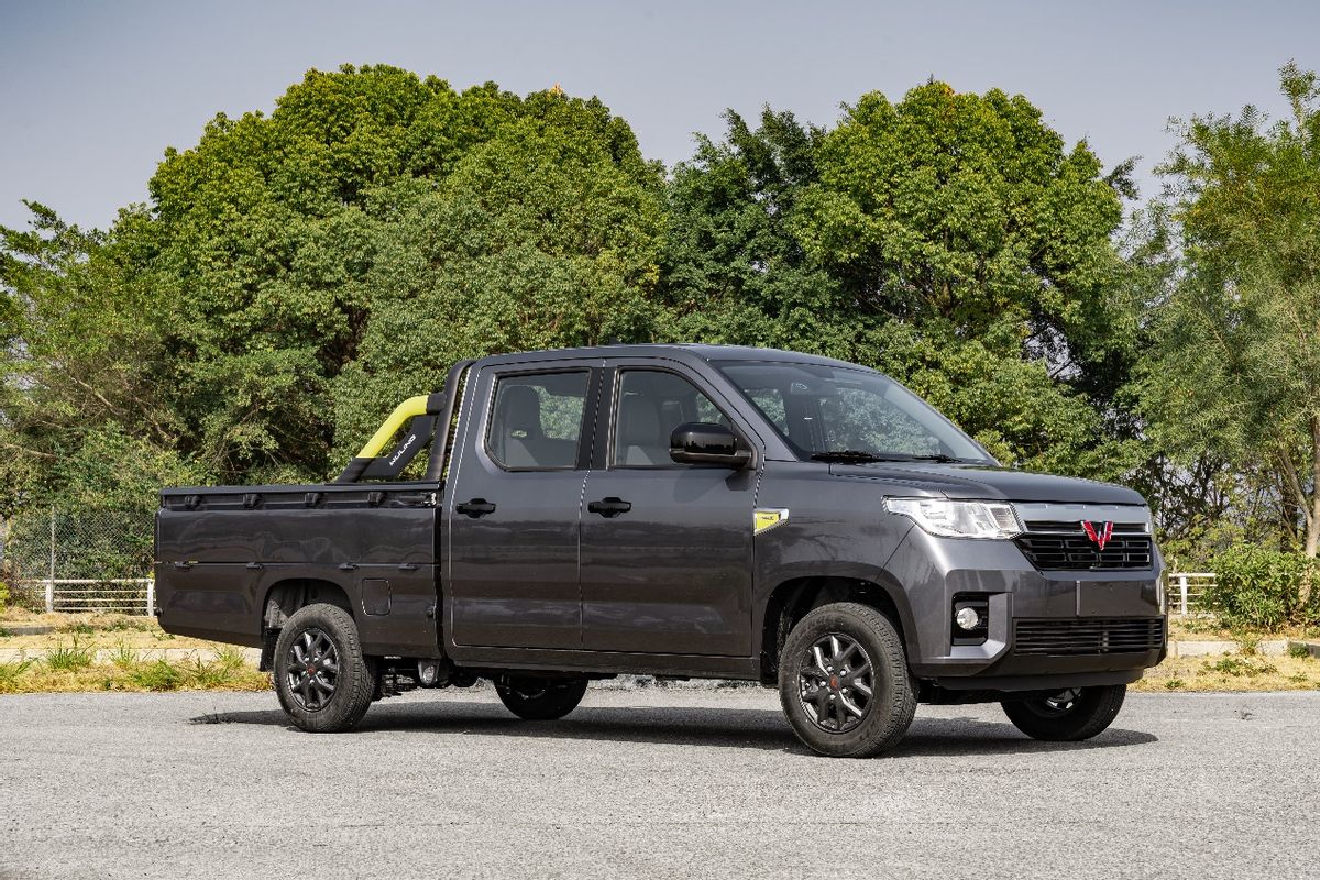 年轻人的第一辆车十万落地,年轻人的第一辆五菱