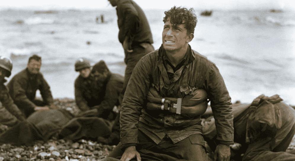 日本暴行老照片,日军女子拍照