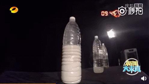 千万别让孩子玩干燥剂,小孩子误食干燥剂有什么危害