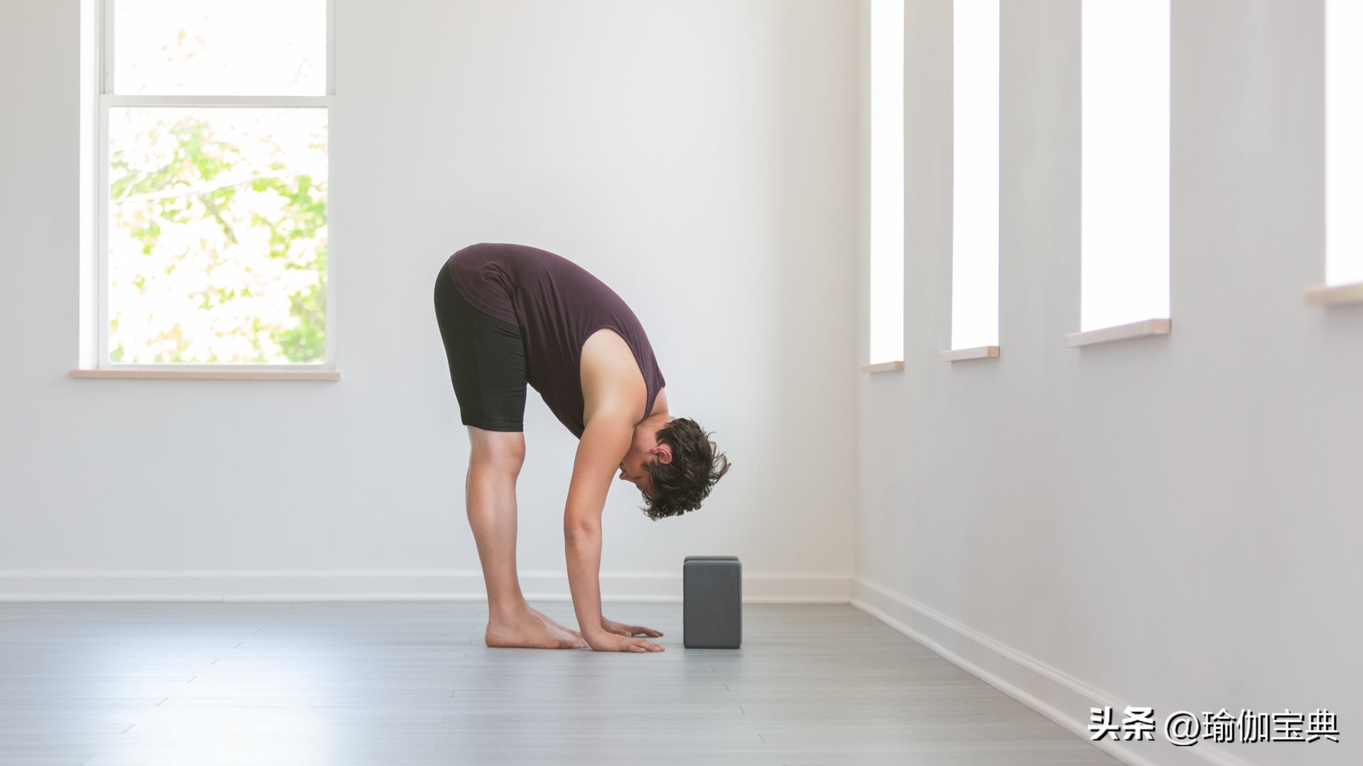 瑜伽增强腿部力量的最好方法,瑜伽初学者如何让腿更直