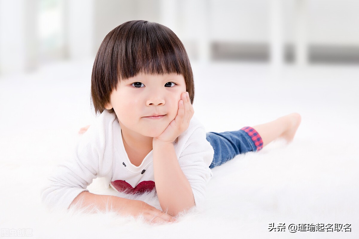 春暖花开时出生的宝宝取名,春暖花开可爱的宝宝